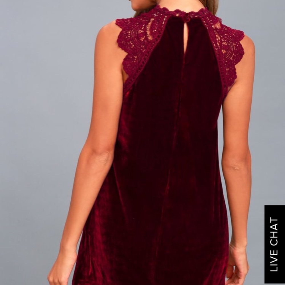 Burgundy chroceted lace velvet shift dress - Picture 4 of 4